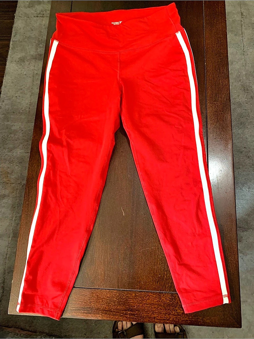 Old Navy Active Go-Dry Side-Stripe Leggings Red & White Size XL